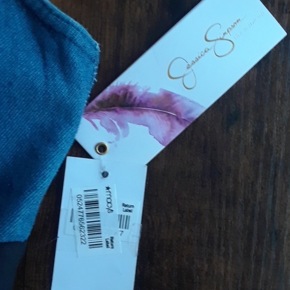 Top - Picture 3 of 4